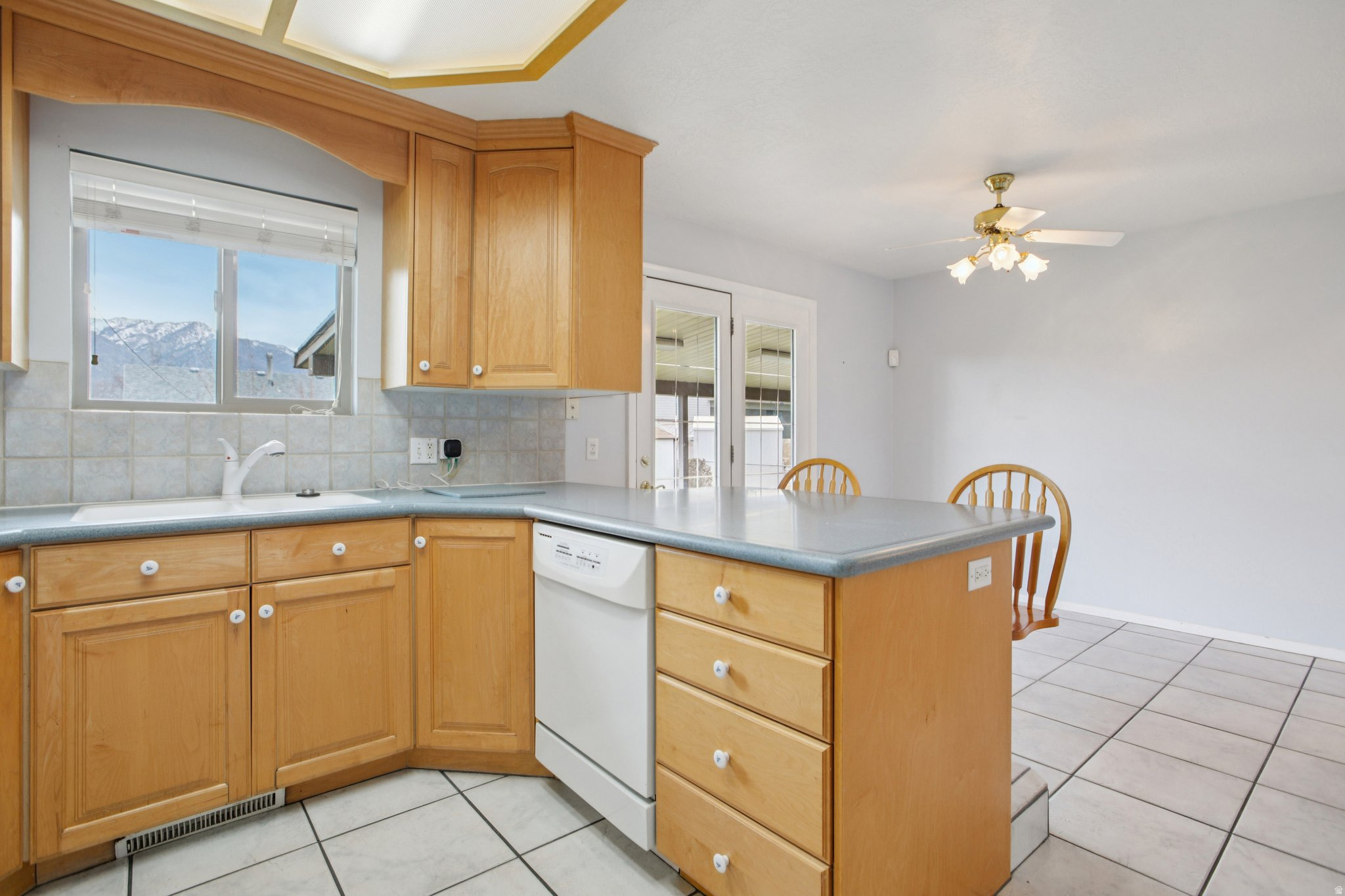 TIBBITT'S - Residential