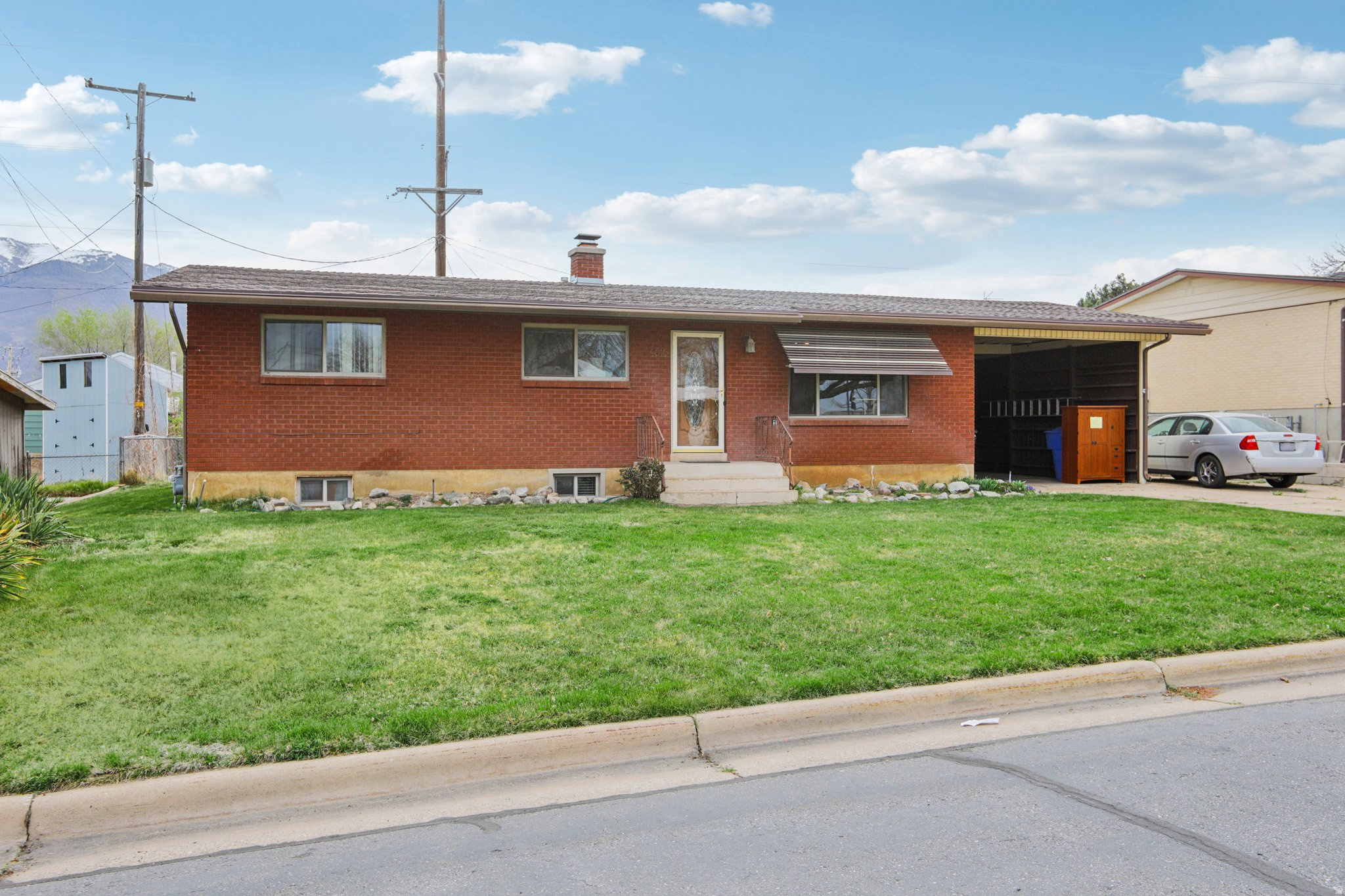 TIBBITT'S - Residential