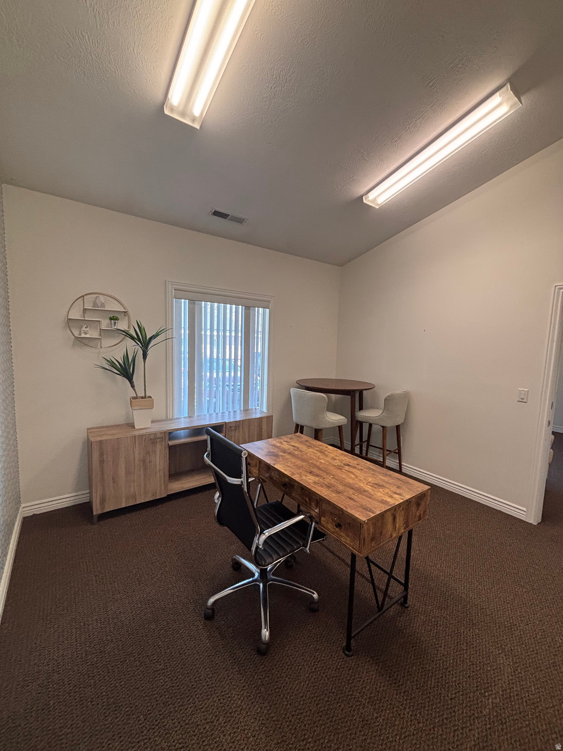 Looking for an all-inclusive office space for lease? These professional offices offer utilities included, high-speed internet, conference room access, and onsite restroom facilities, making it an ideal turnkey solution for small businesses, remote professionals, consultants, and entrepreneurs.  With simplified monthly expenses and built-in amenities, these office spaces provide the flexibility and professionalism today's businesses need. Schedule a tour and discover a workspace designed for productivity and growth.