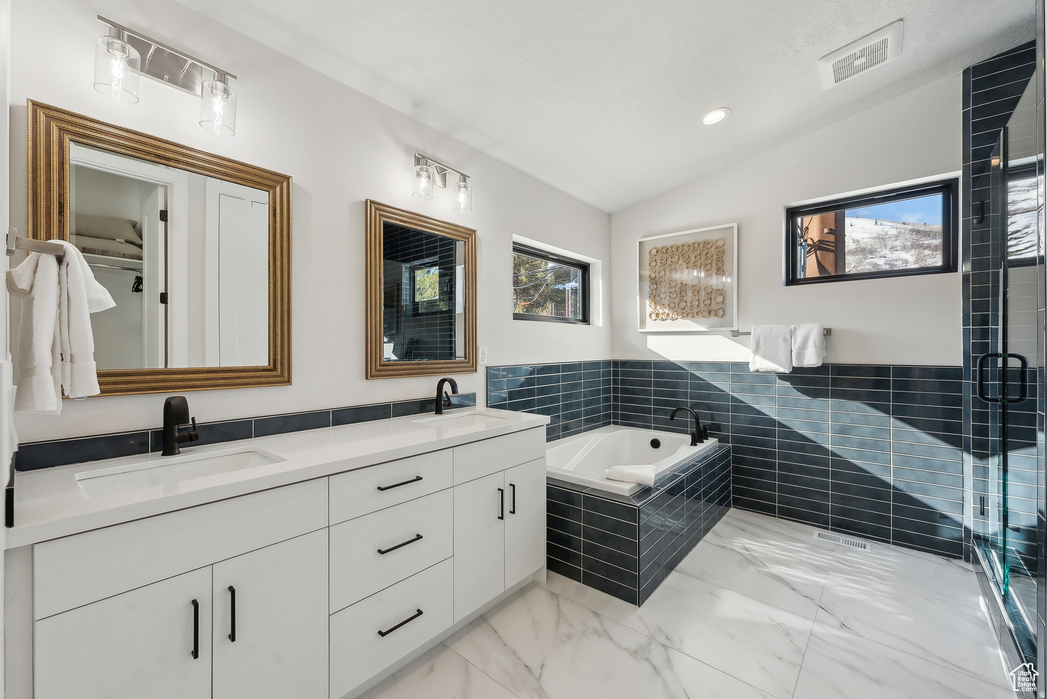 SNYDER'S ADDITION - Residential
