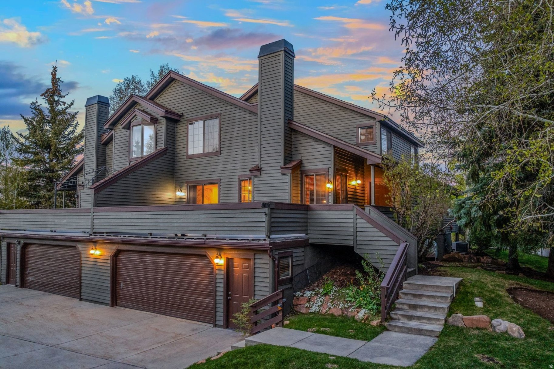 Conveniently located in Pinebrook's peaceful Elk Run community, this three bedroom townhome offers a wonderful setting to enjoy four seasons of an active mountain lifestyle with close proximity to Salt Lake City. An open great room with vaulted ceilings, large windows, and an inviting fireplace adjacent to a dining area and updated kitchen offers easy main level living, with a private primary suite and office loft upstairs and two additional guest bedrooms completing the lower levels. A large private deck offers a peaceful gathering area for outdoor dining and relaxing, while a 480 square foot two car garage provides abundant storage. Beyond the home, the neighborhood offers a welcoming, lived-in feel--neighbors out walking their dogs and a natural sense of community that makes Elk Run especially enjoyable. With trails, parks, shopping, dining, ski resorts, and the free Park City bus route just minutes away, this location blends accessibility with everyday ease.
