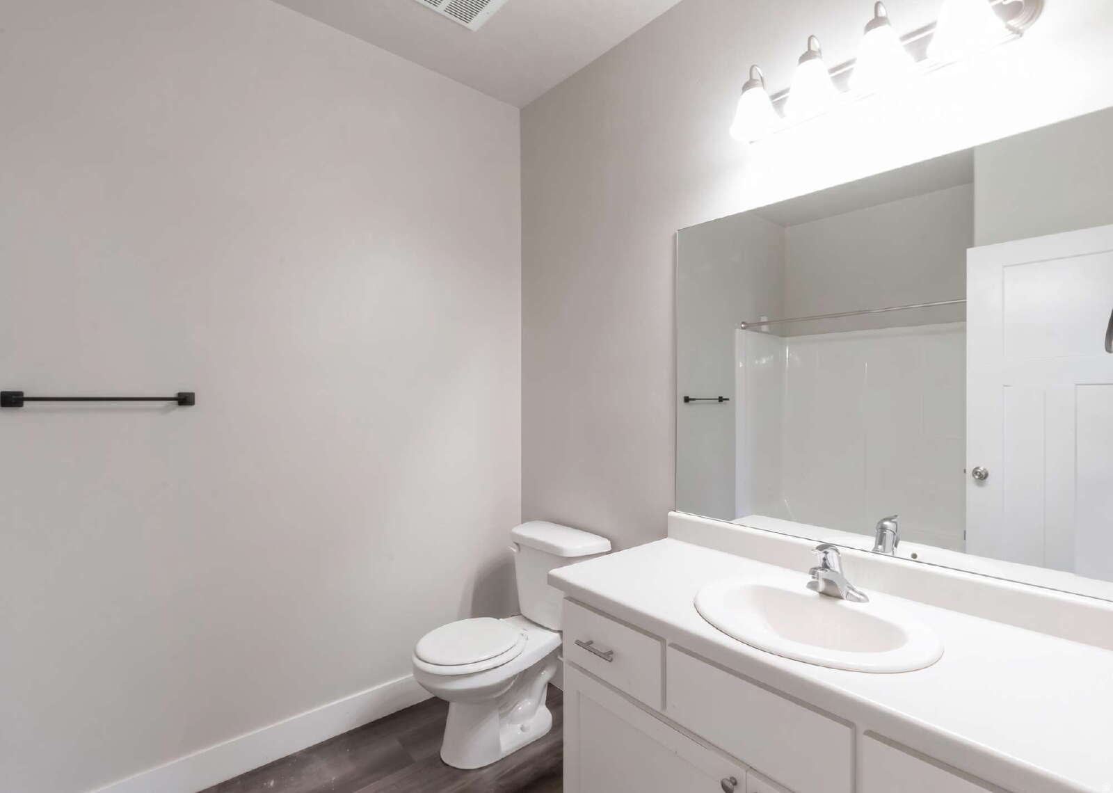 NORTH POINTE - Residential