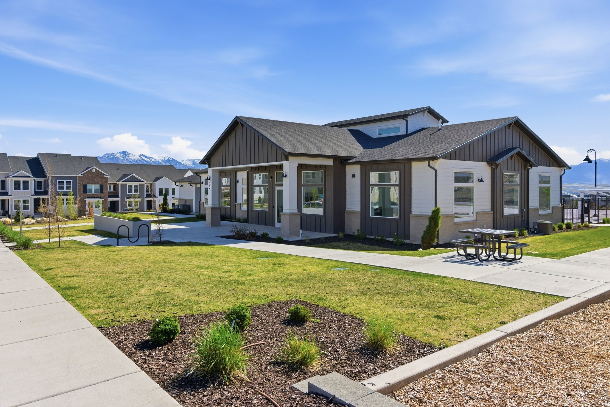 RIDGE - Residential