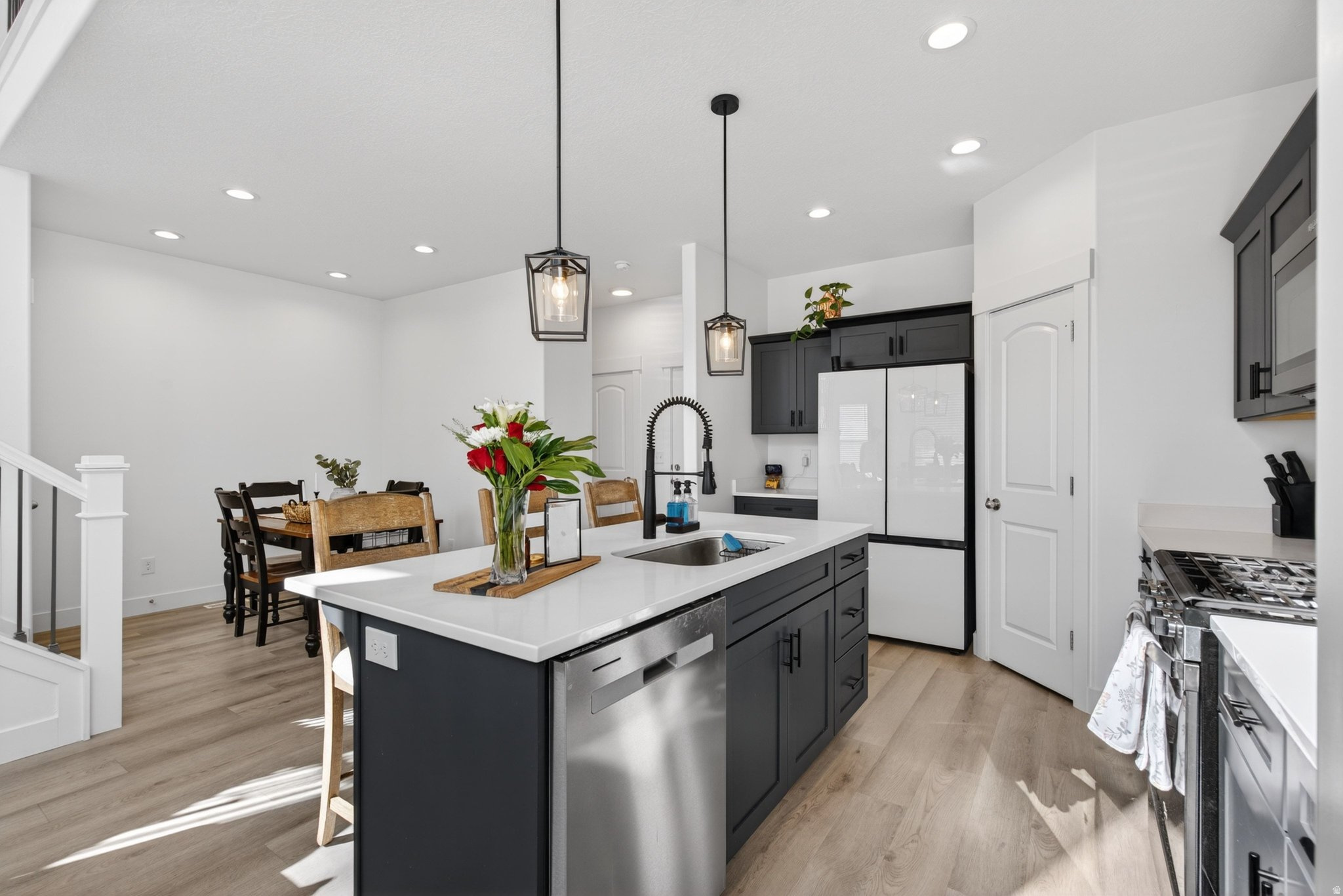 RIDGE - Residential