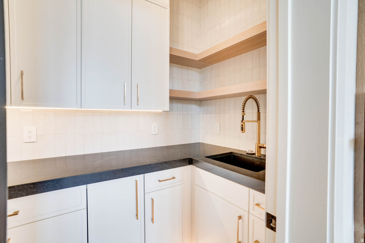 AMANTI LAGO - Residential