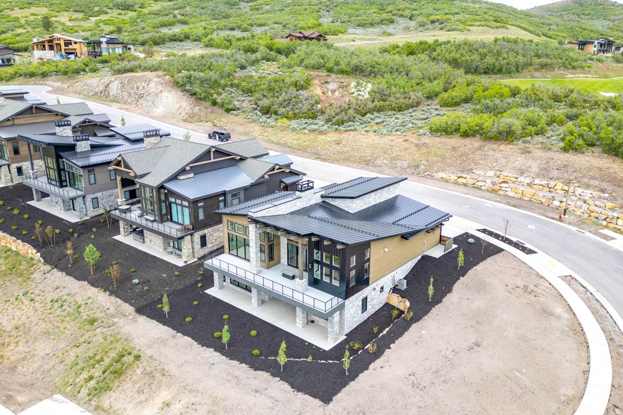 AMANTI LAGO - Residential