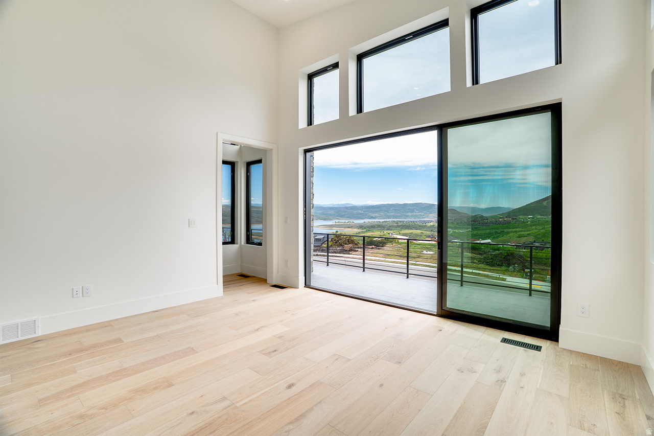 AMANTI LAGO - Residential