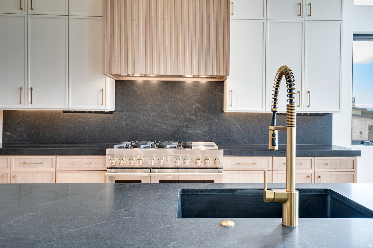 AMANTI LAGO - Residential