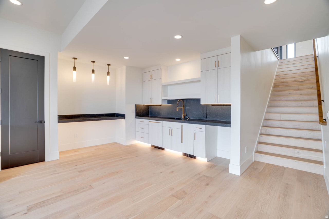 AMANTI LAGO - Residential