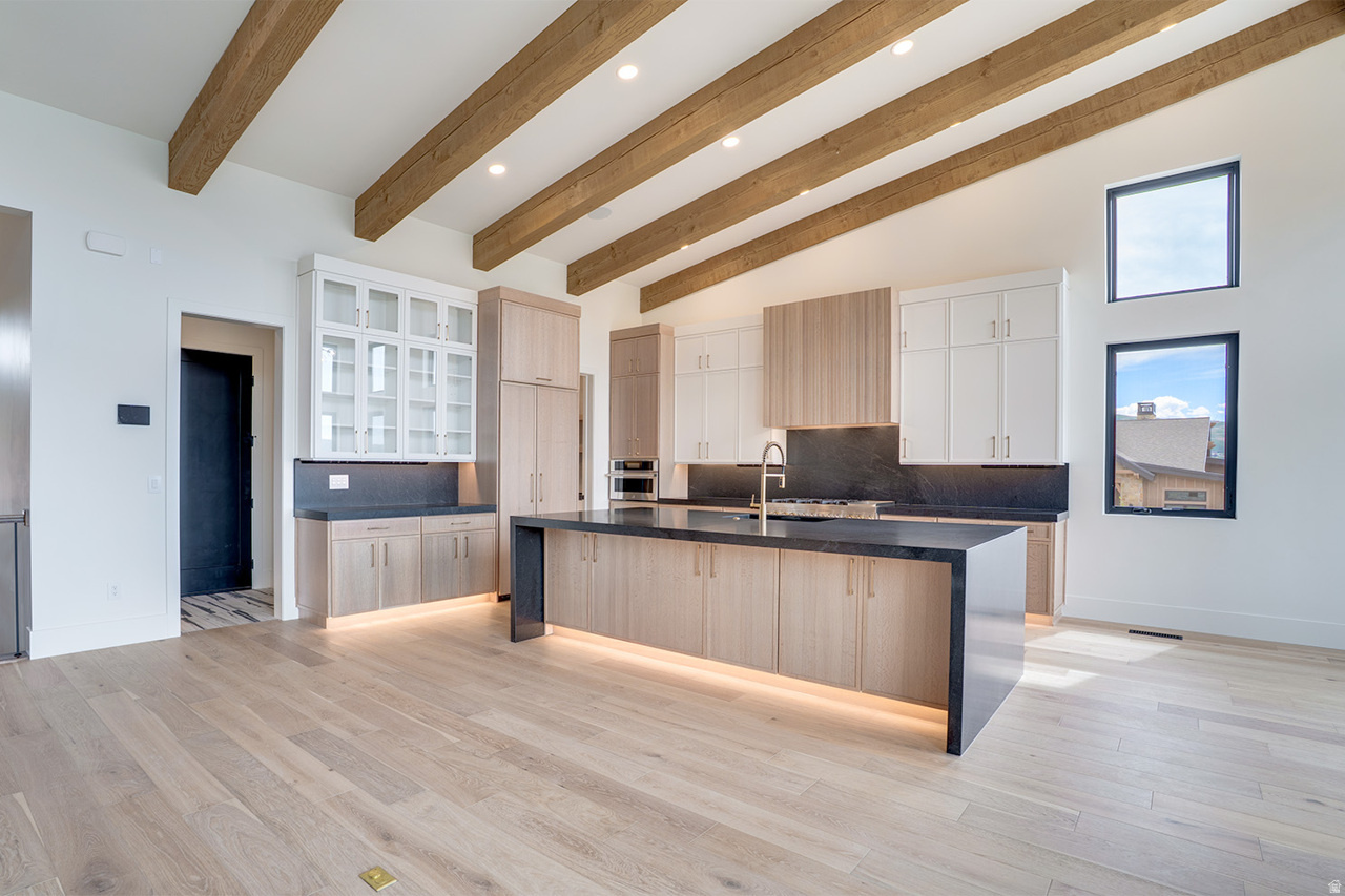 AMANTI LAGO - Residential