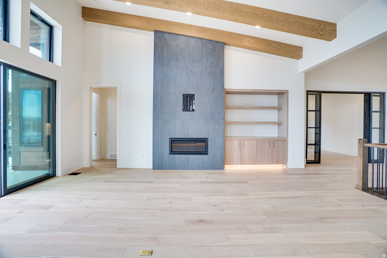 AMANTI LAGO - Residential
