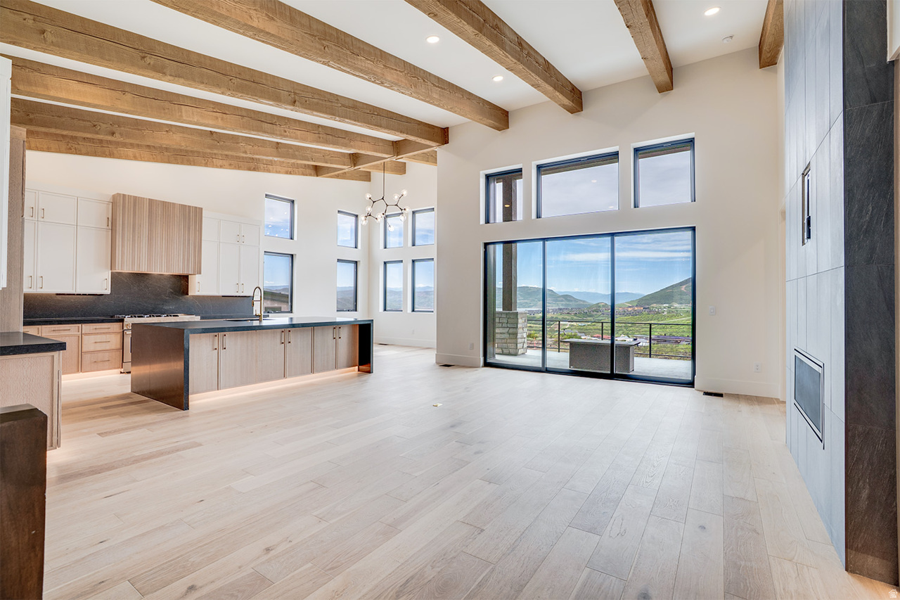 AMANTI LAGO - Residential