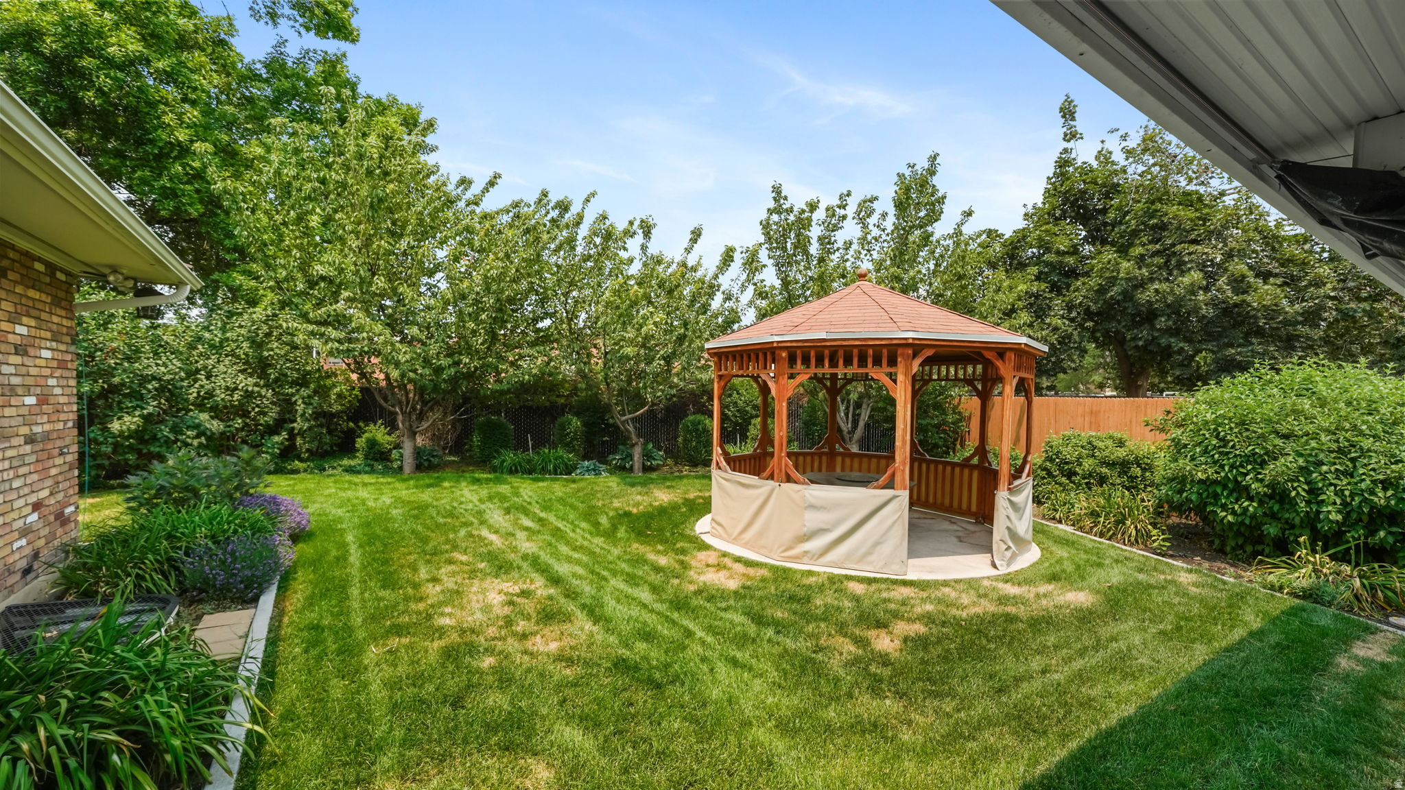 BURNING TREE ACRES - Residential