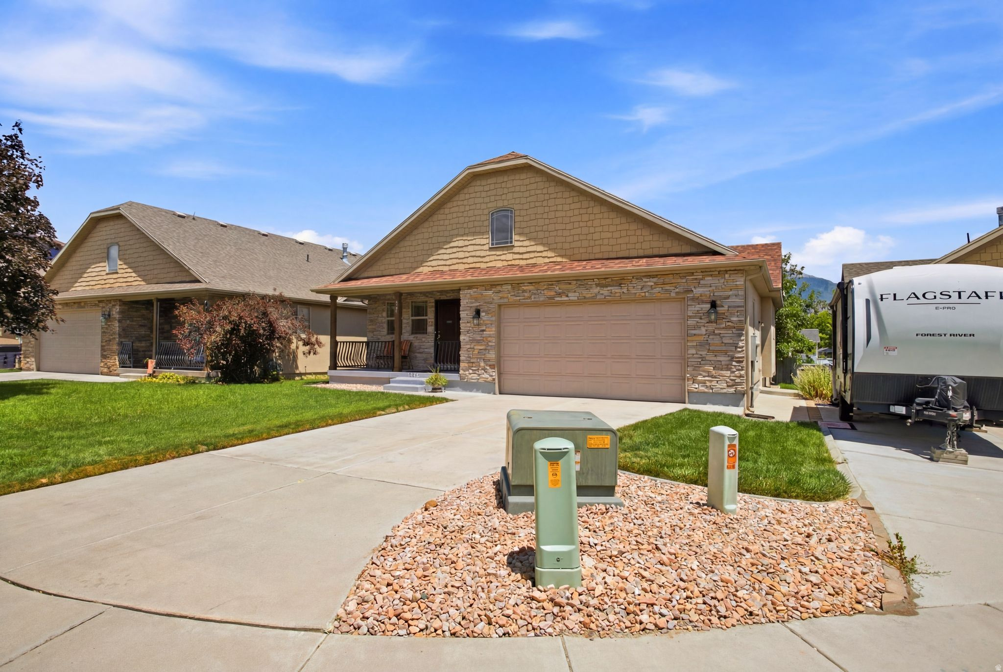 JOSHUA COURT - Residential