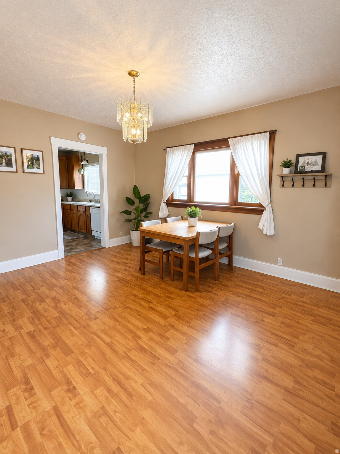 EAST WATERLO - Residential