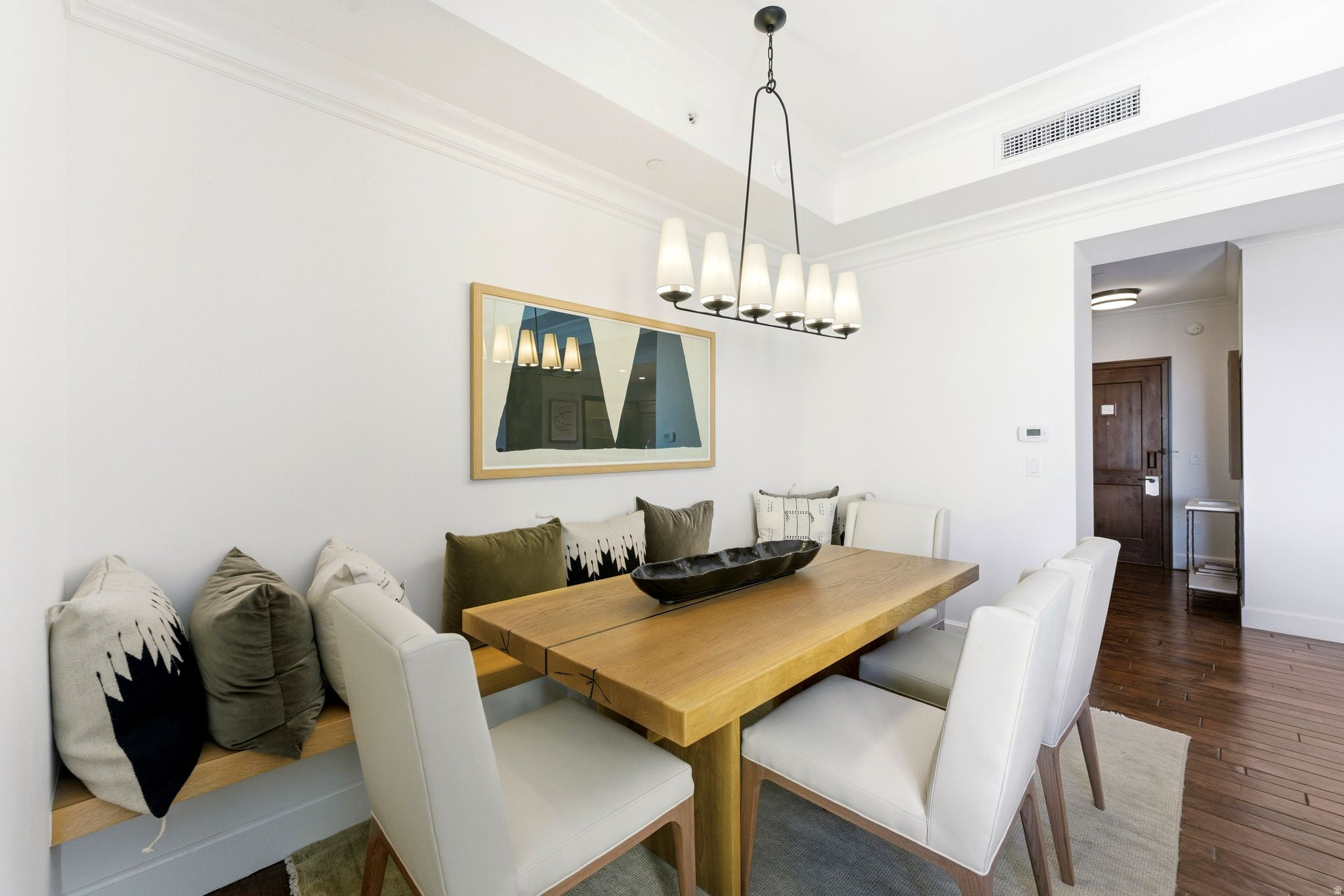 MONTAGE - Residential