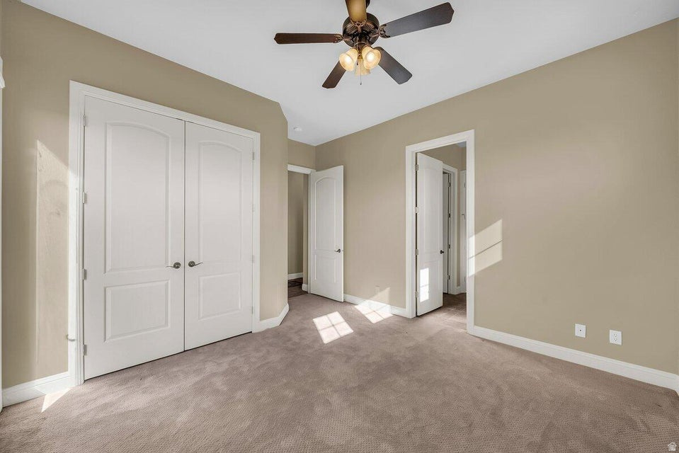 KNOLLS AT LITTLE VALLEY 3 - Residential