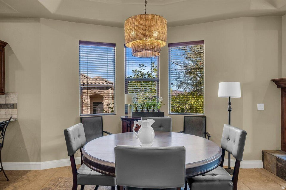 KNOLLS AT LITTLE VALLEY 3 - Residential