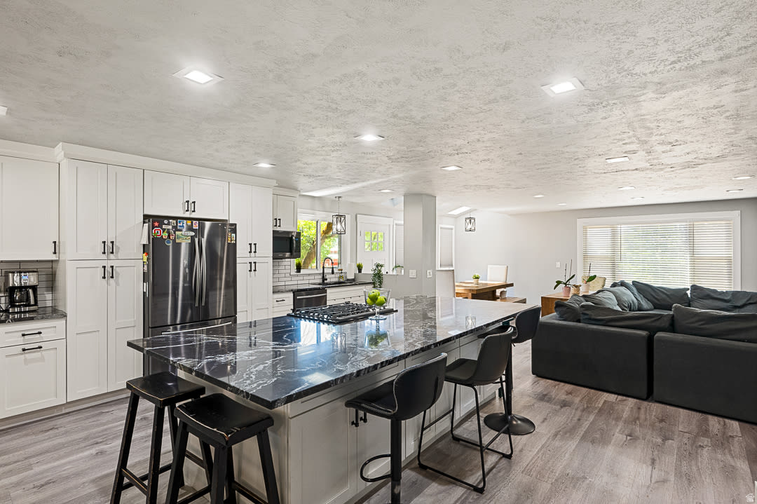 LITTLE WILLOW ESTATES - Residential