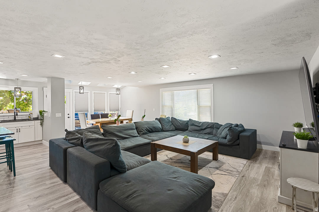 LITTLE WILLOW ESTATES - Residential