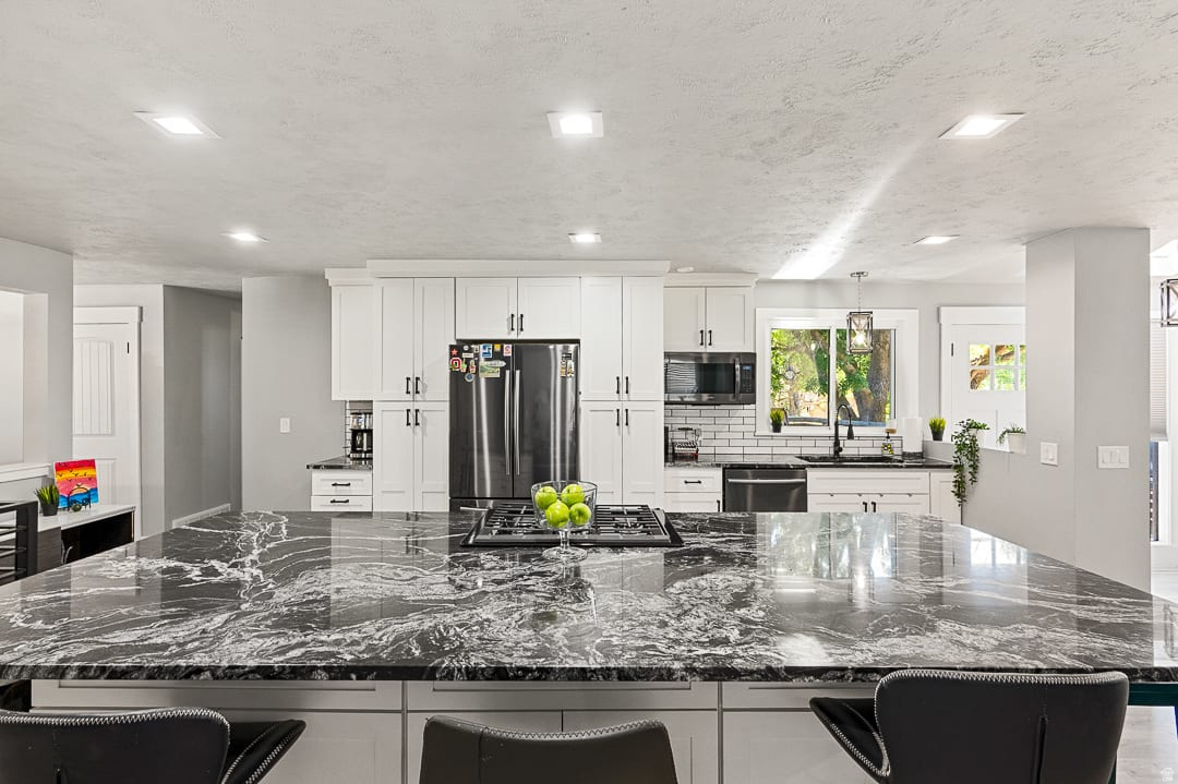 LITTLE WILLOW ESTATES - Residential