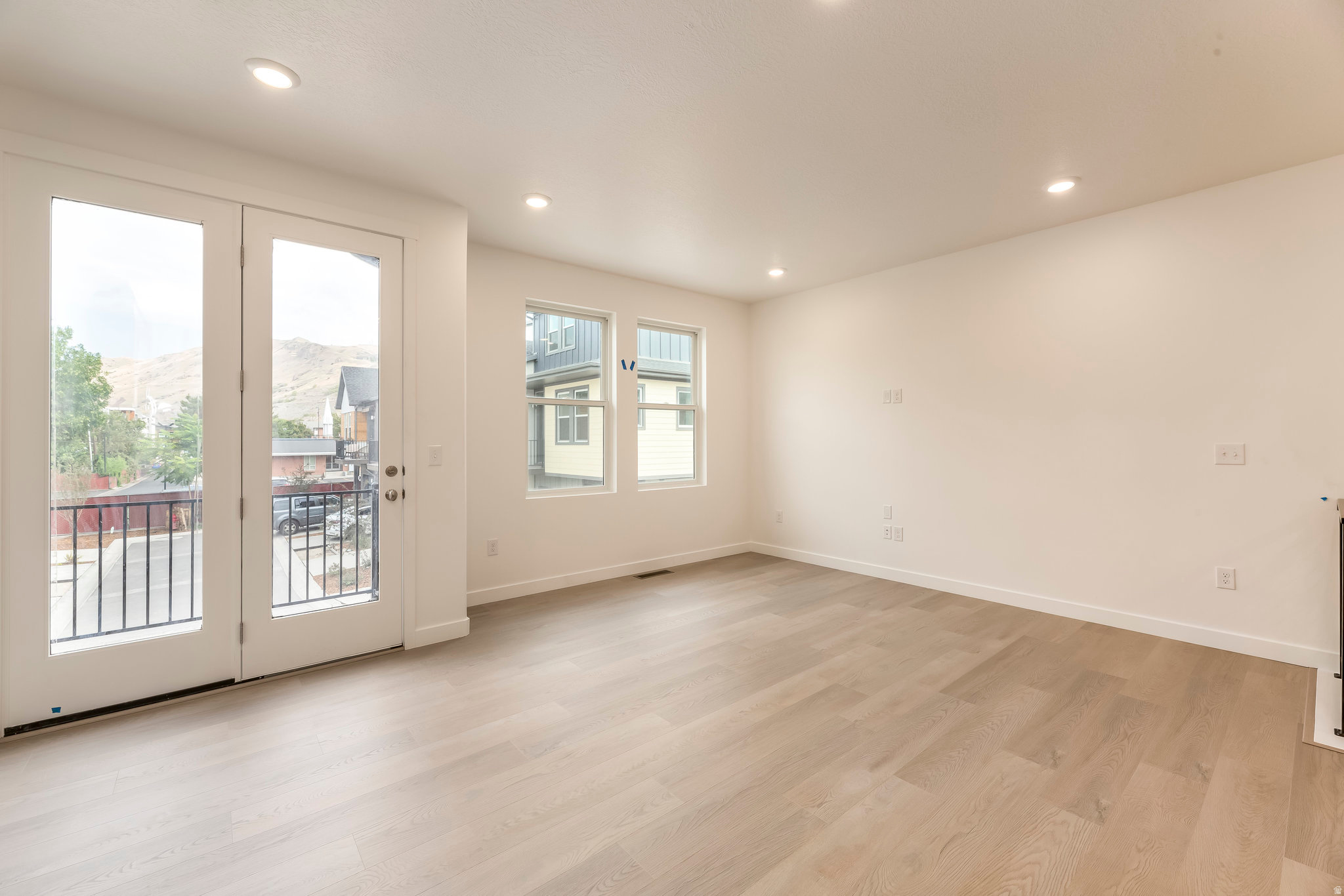 BISHOP PLACE - Residential