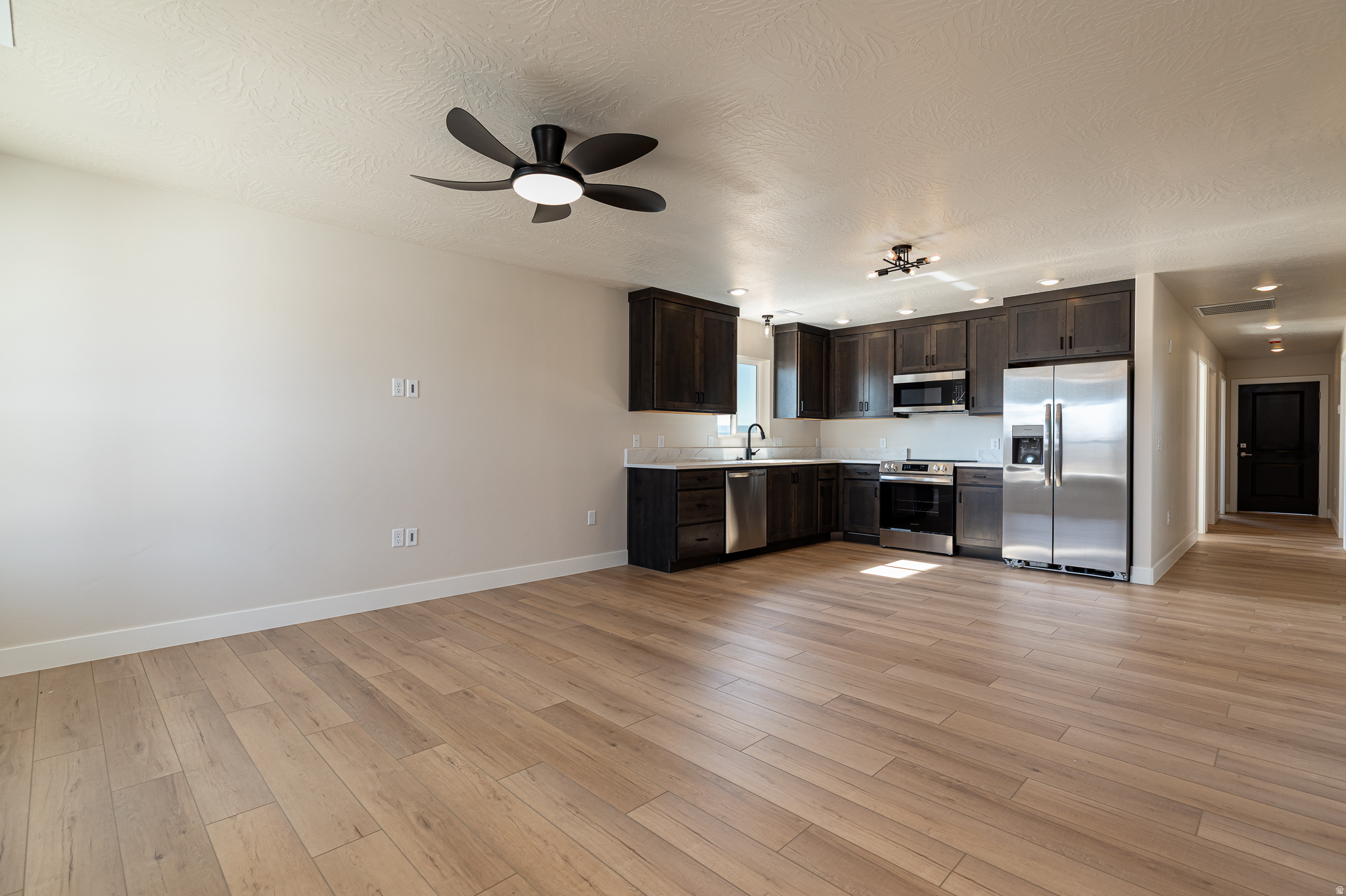NORTH RIM ESTATES - Residential