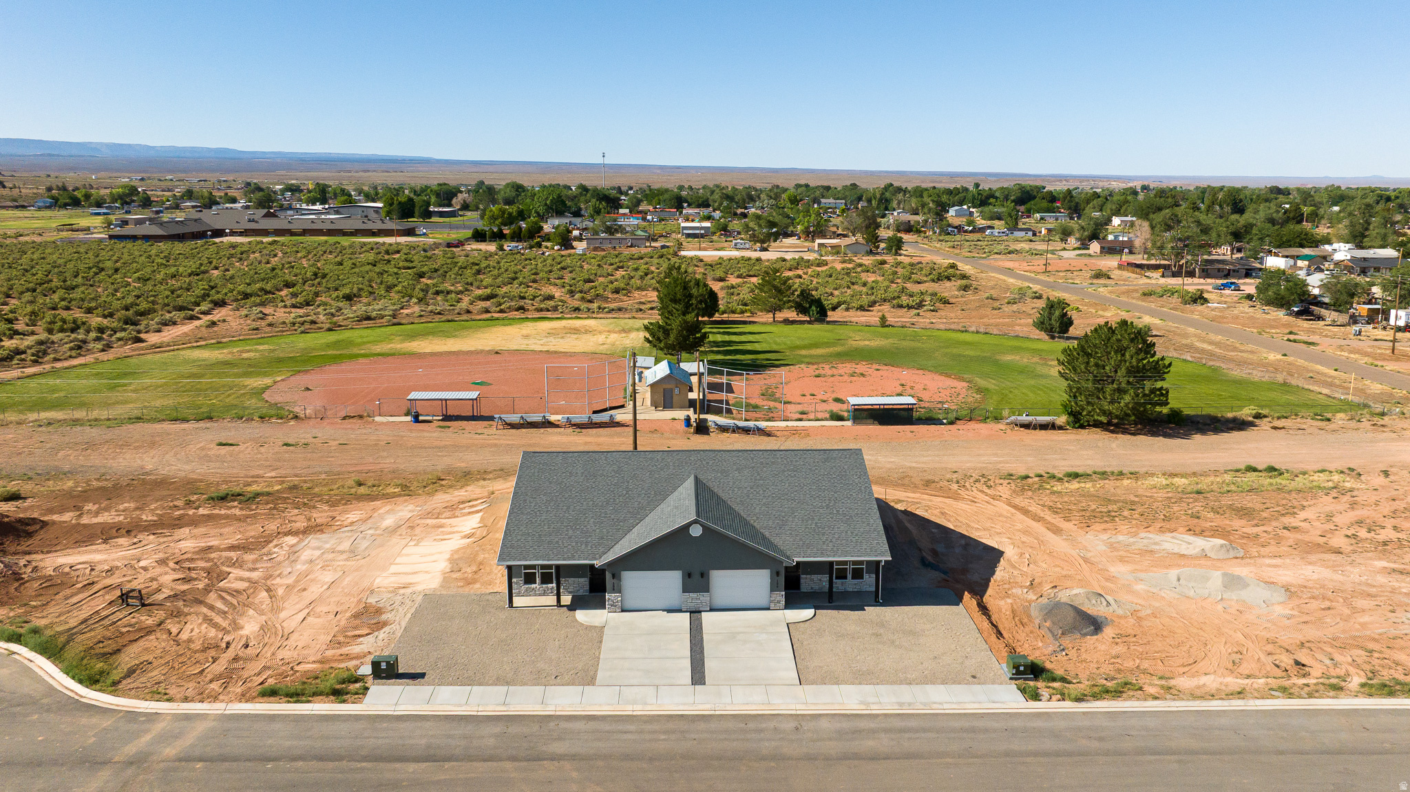 NORTH RIM ESTATES - Residential