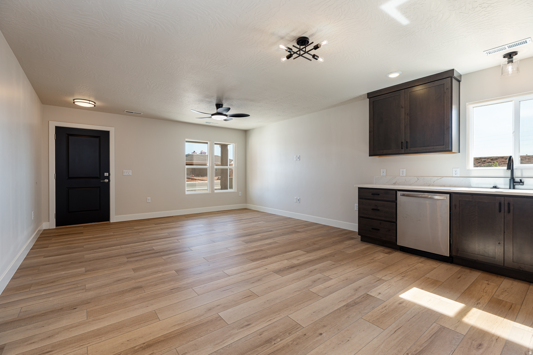 NORTH RIM ESTATES - Residential