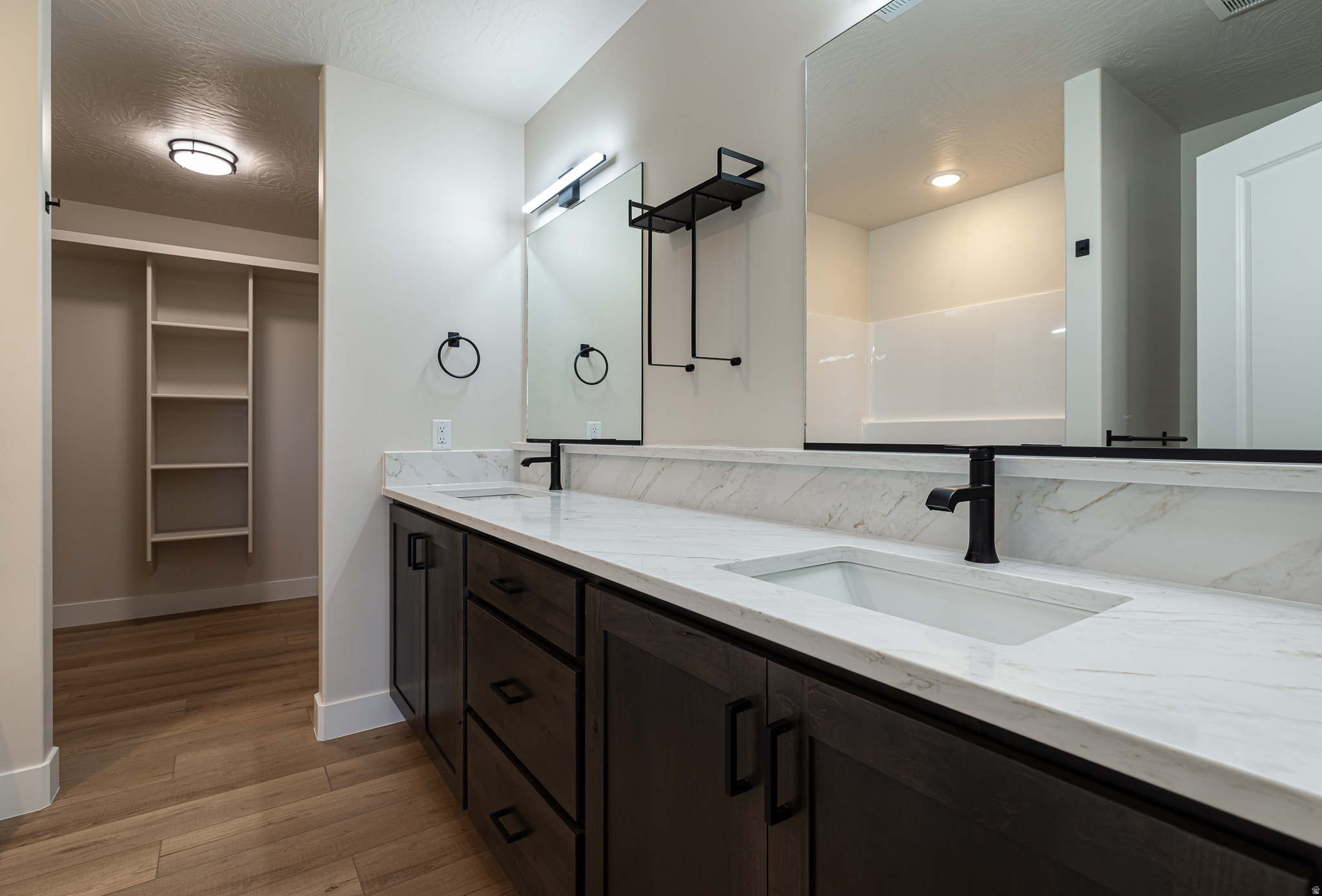 NORTH RIM ESTATES - Residential