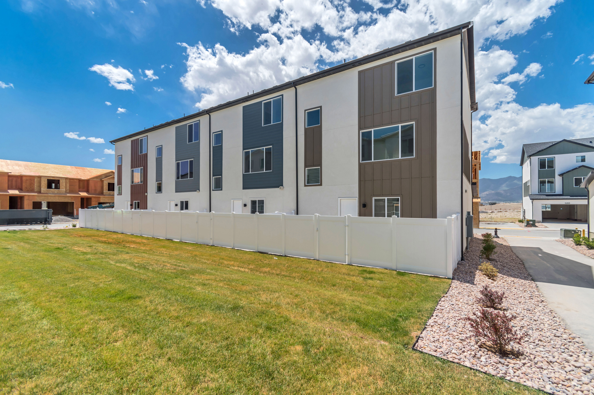 TOWNS AT BRYLEE FARMS - Residential