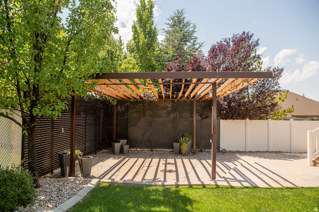 PARK EST @ RIDGE - Residential