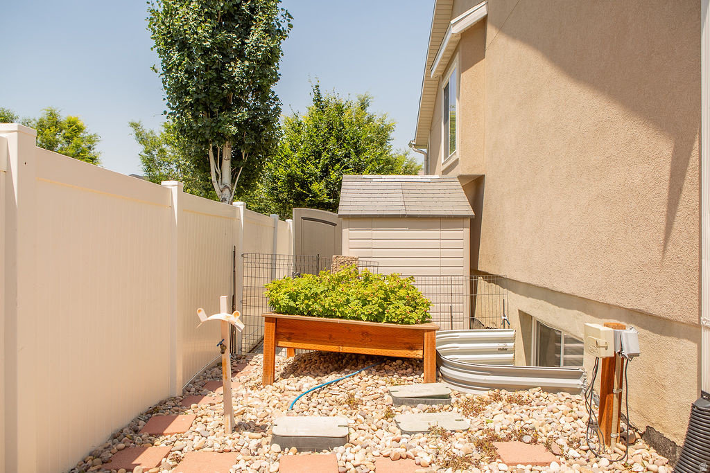 PARK EST @ RIDGE - Residential