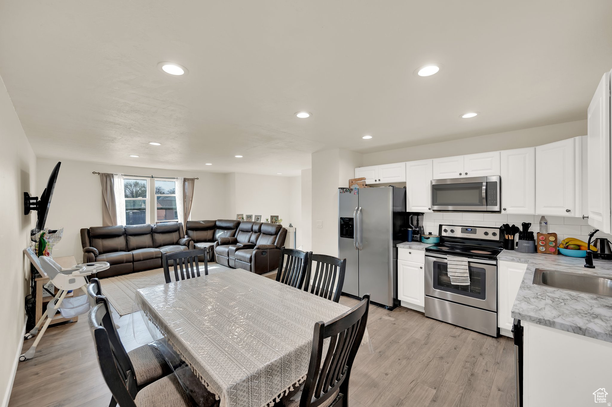 SUTTON ESTATES - Residential