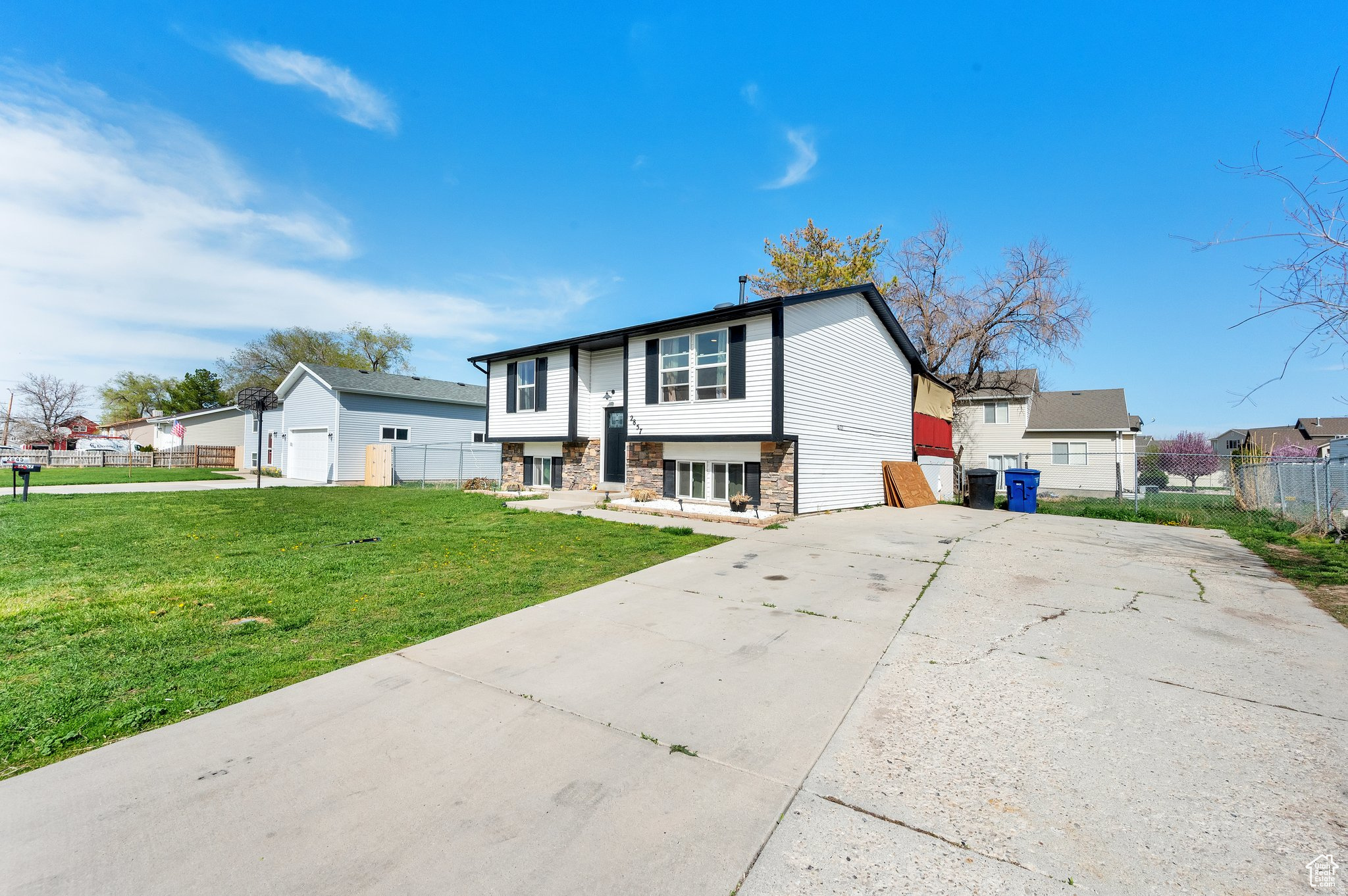 SUTTON ESTATES - Residential
