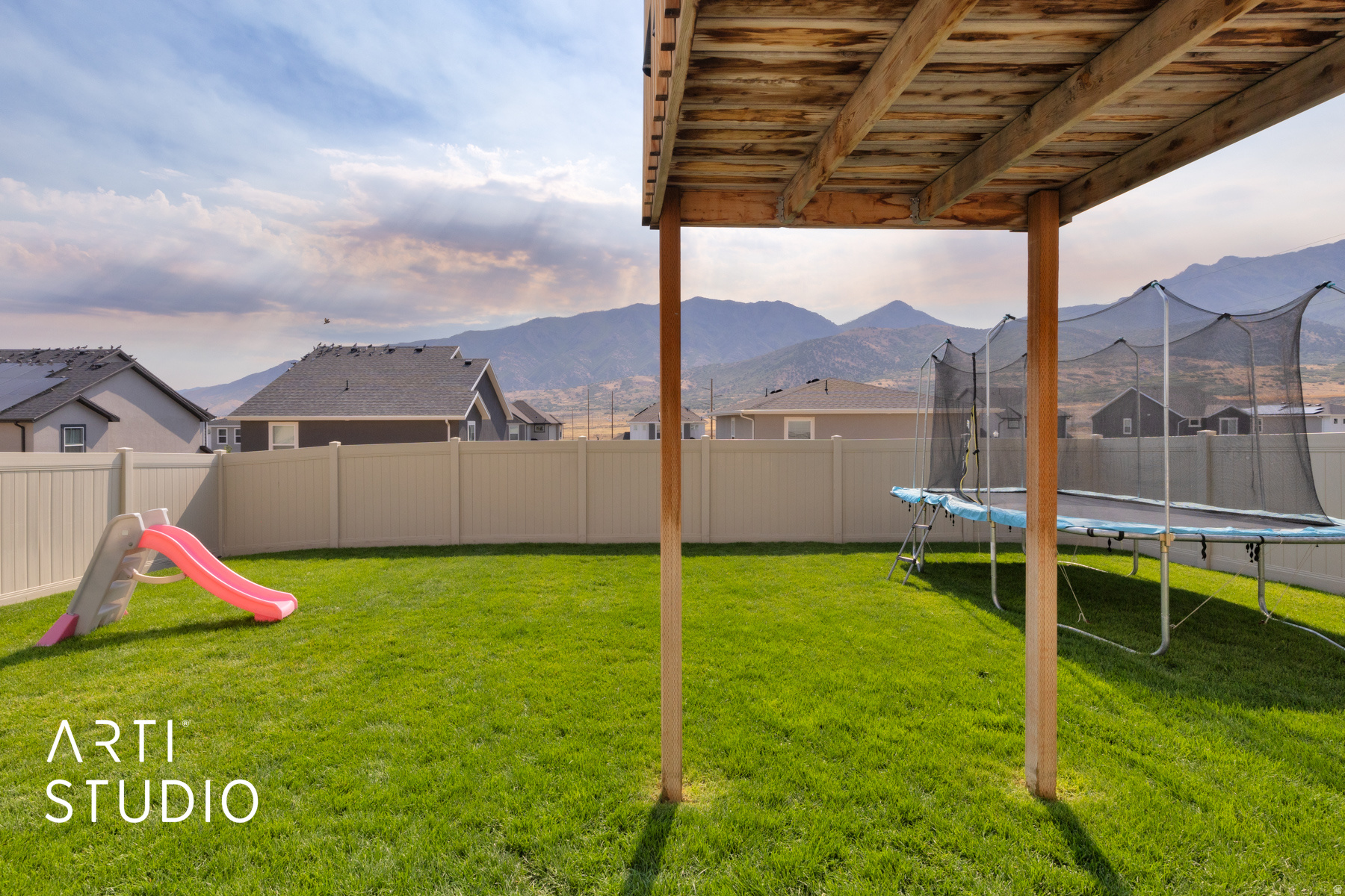 RIDGE - Residential