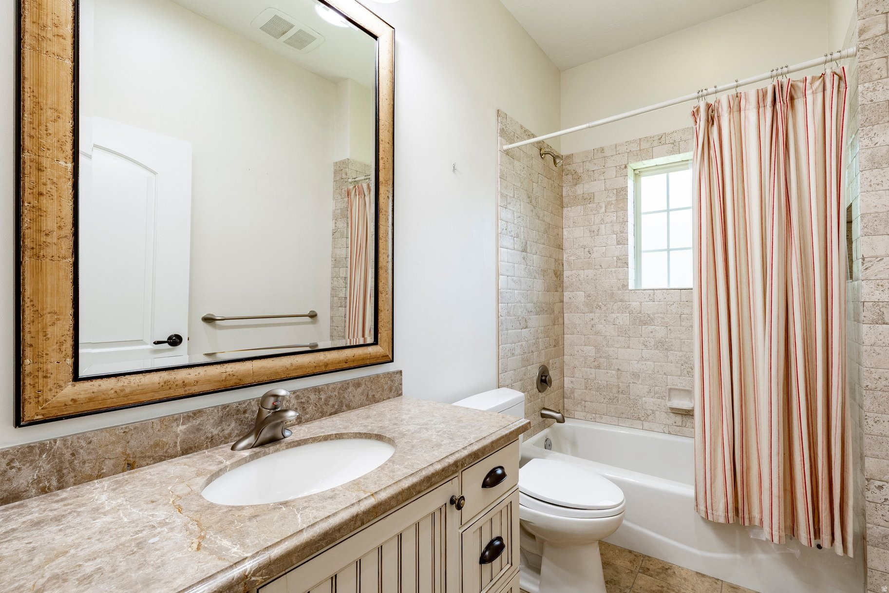 HIDDEN OAK E - Residential