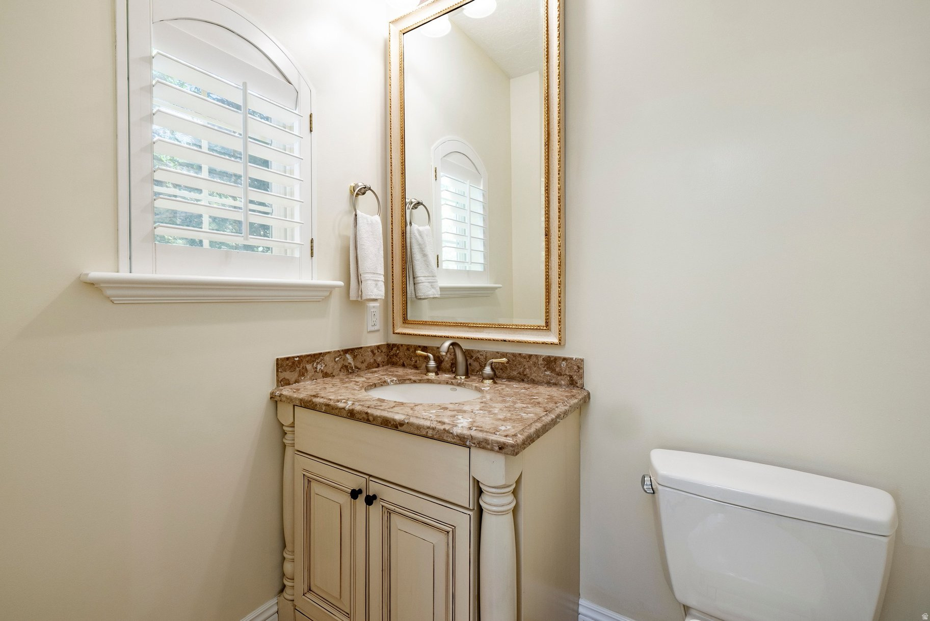 HIDDEN OAK E - Residential