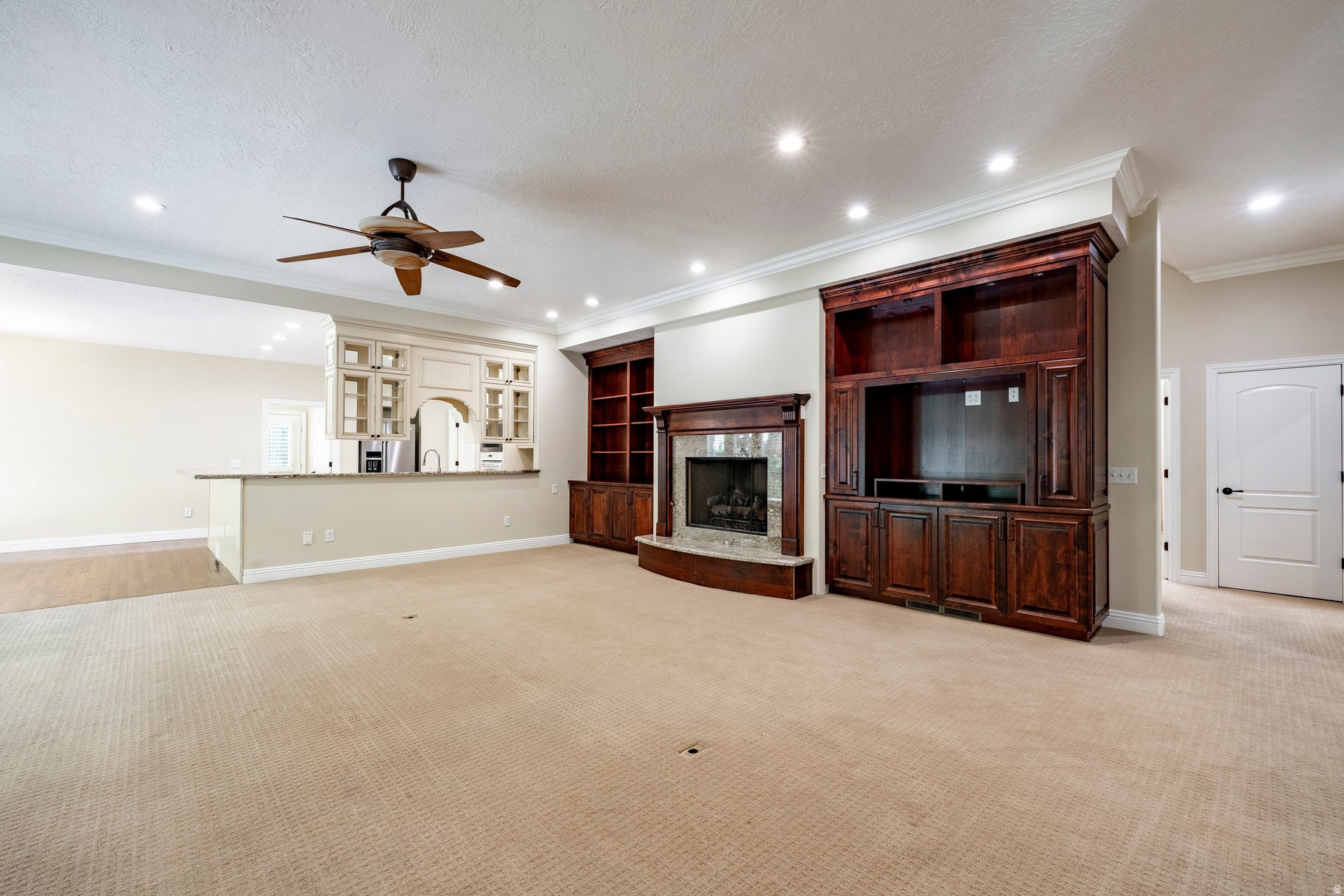 HIDDEN OAK E - Residential