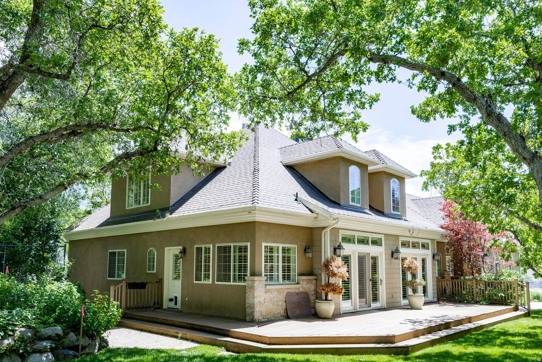 HIDDEN OAK E - Residential