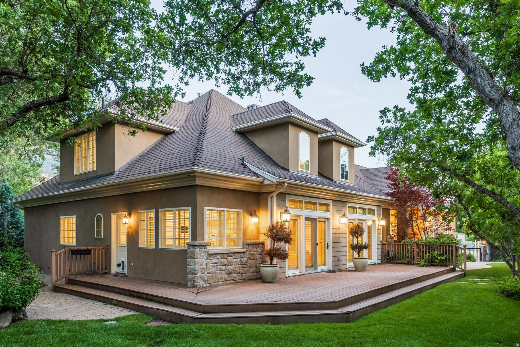 HIDDEN OAK E - Residential