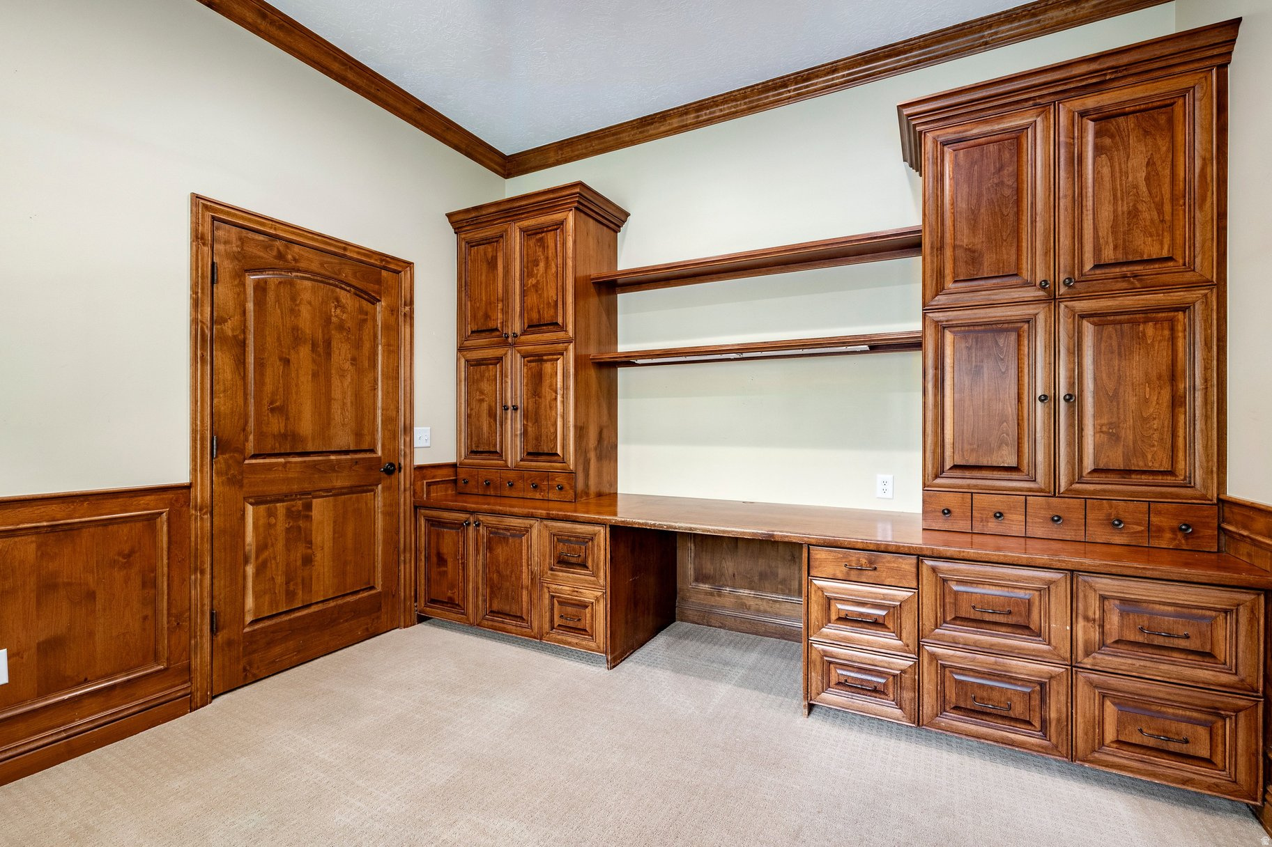 HIDDEN OAK E - Residential