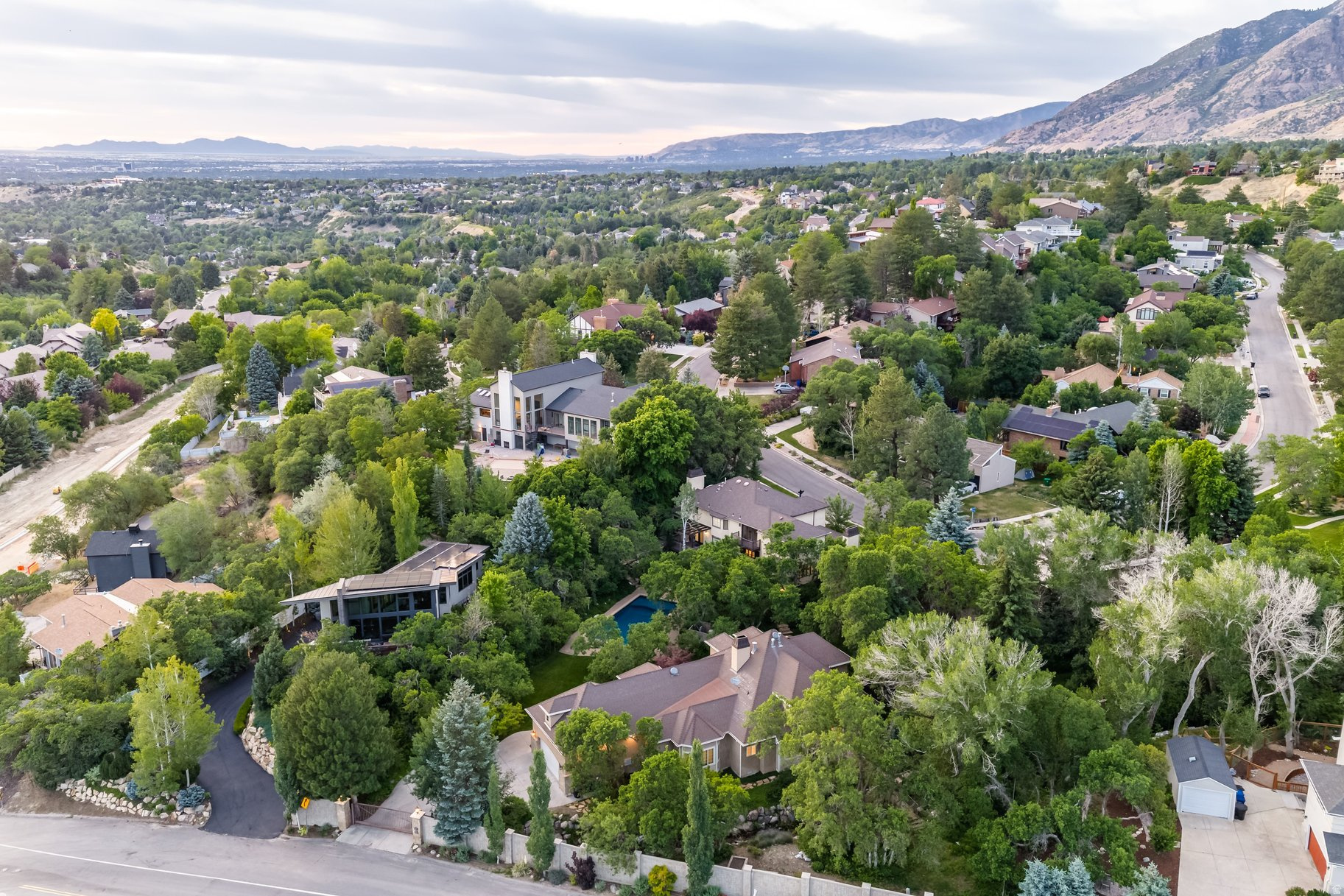 HIDDEN OAK E - Residential