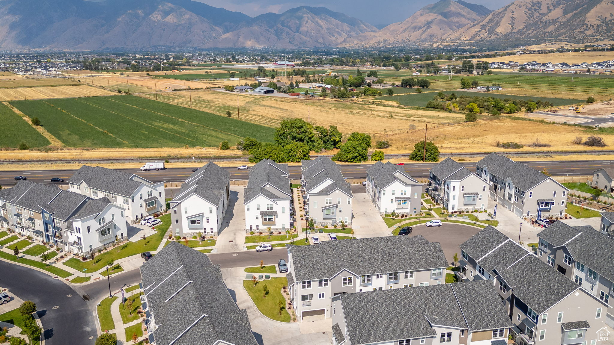 THE RIDGE - Residential