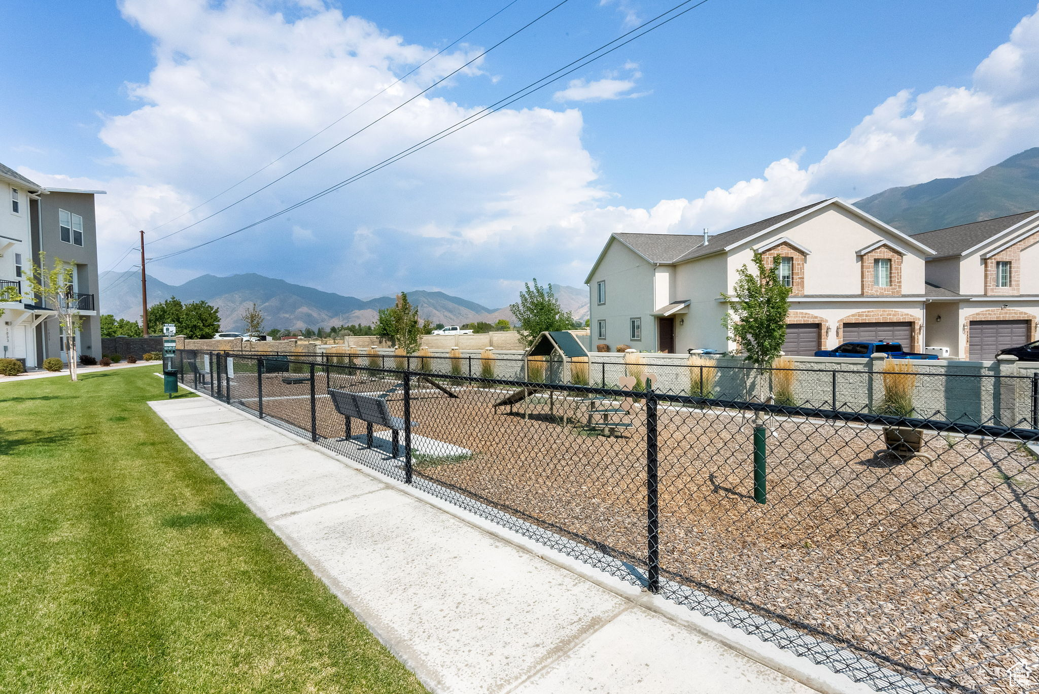 THE RIDGE - Residential
