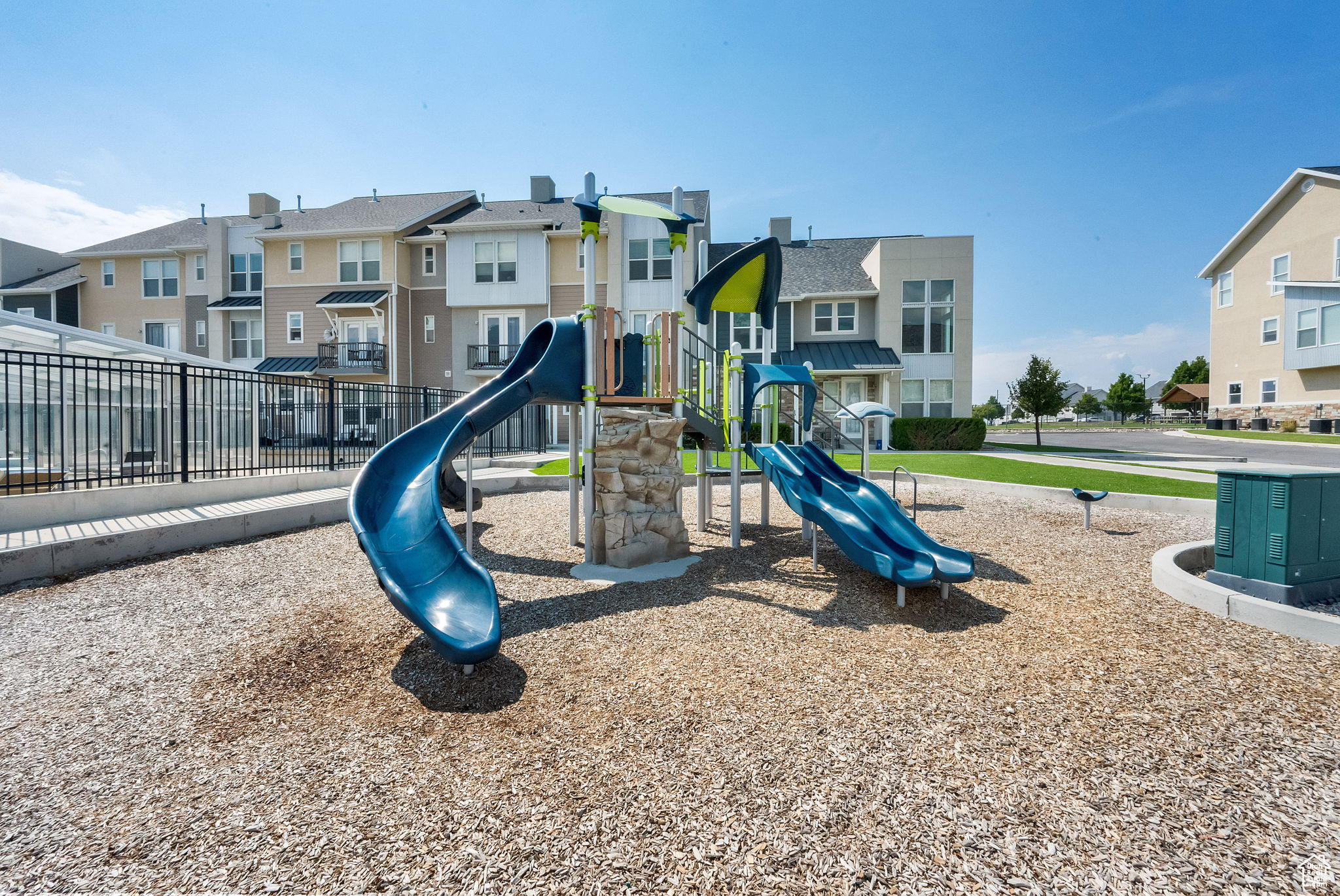 THE RIDGE - Residential