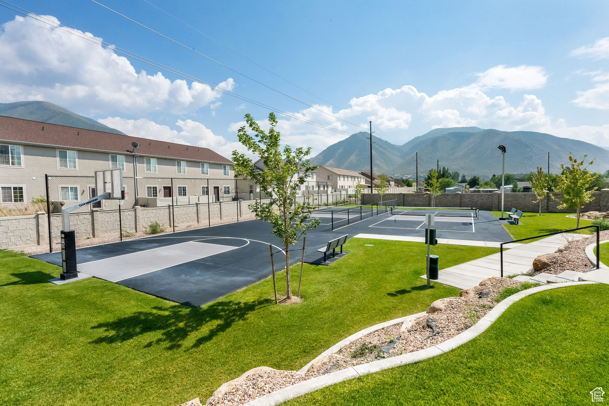 THE RIDGE - Residential