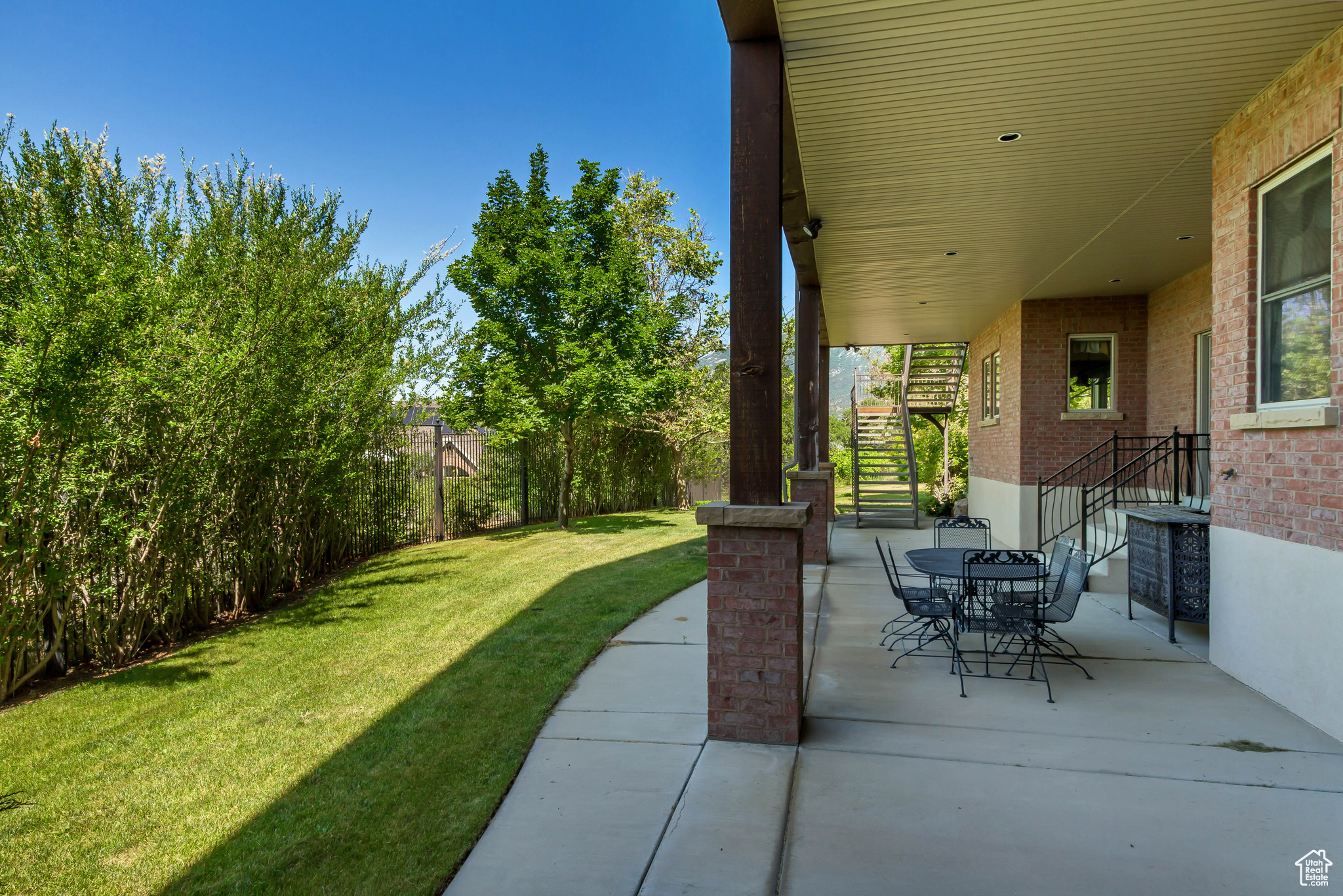 HOLLY VIEW ACRES - Residential