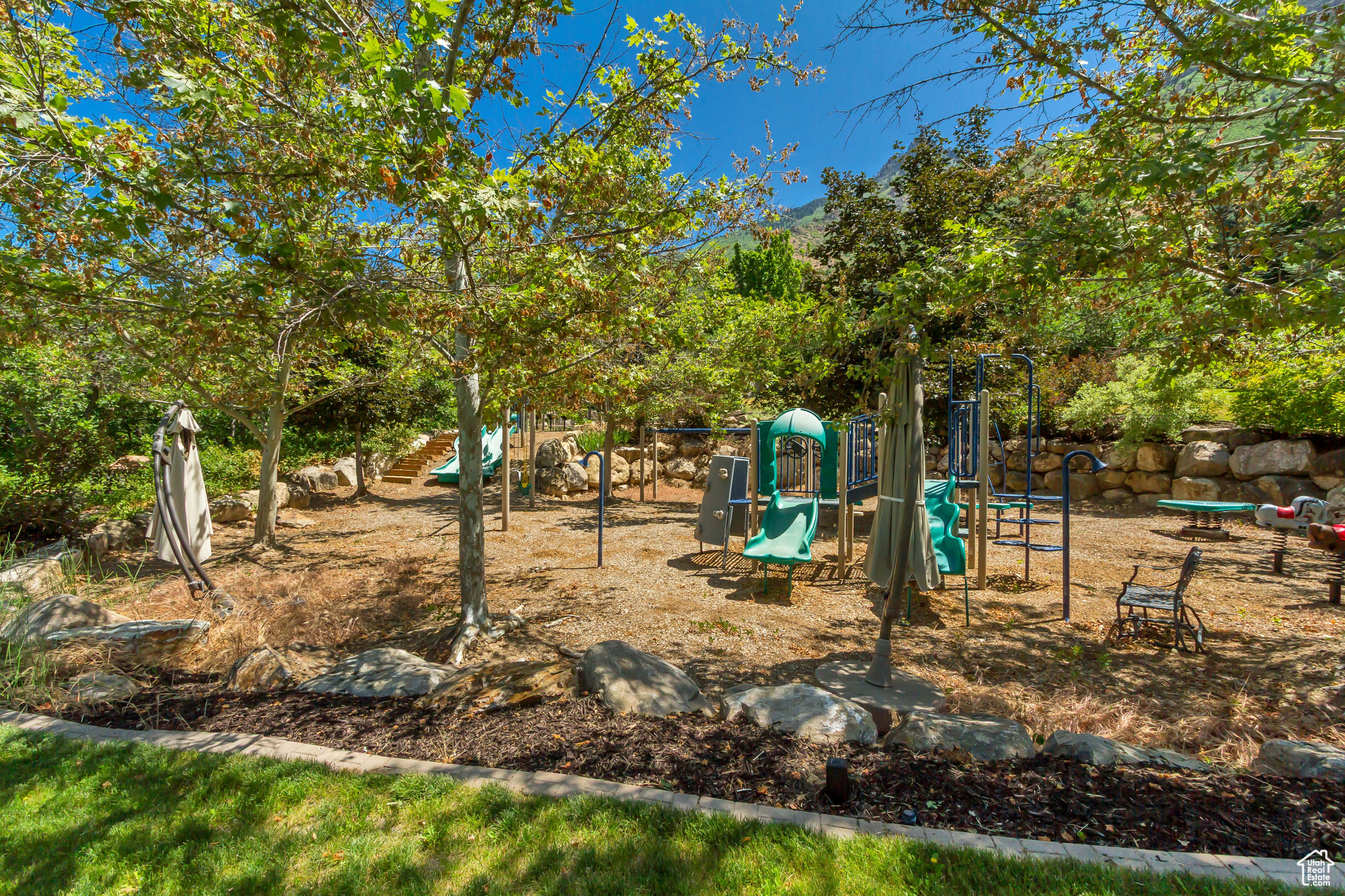 HOLLY VIEW ACRES - Residential