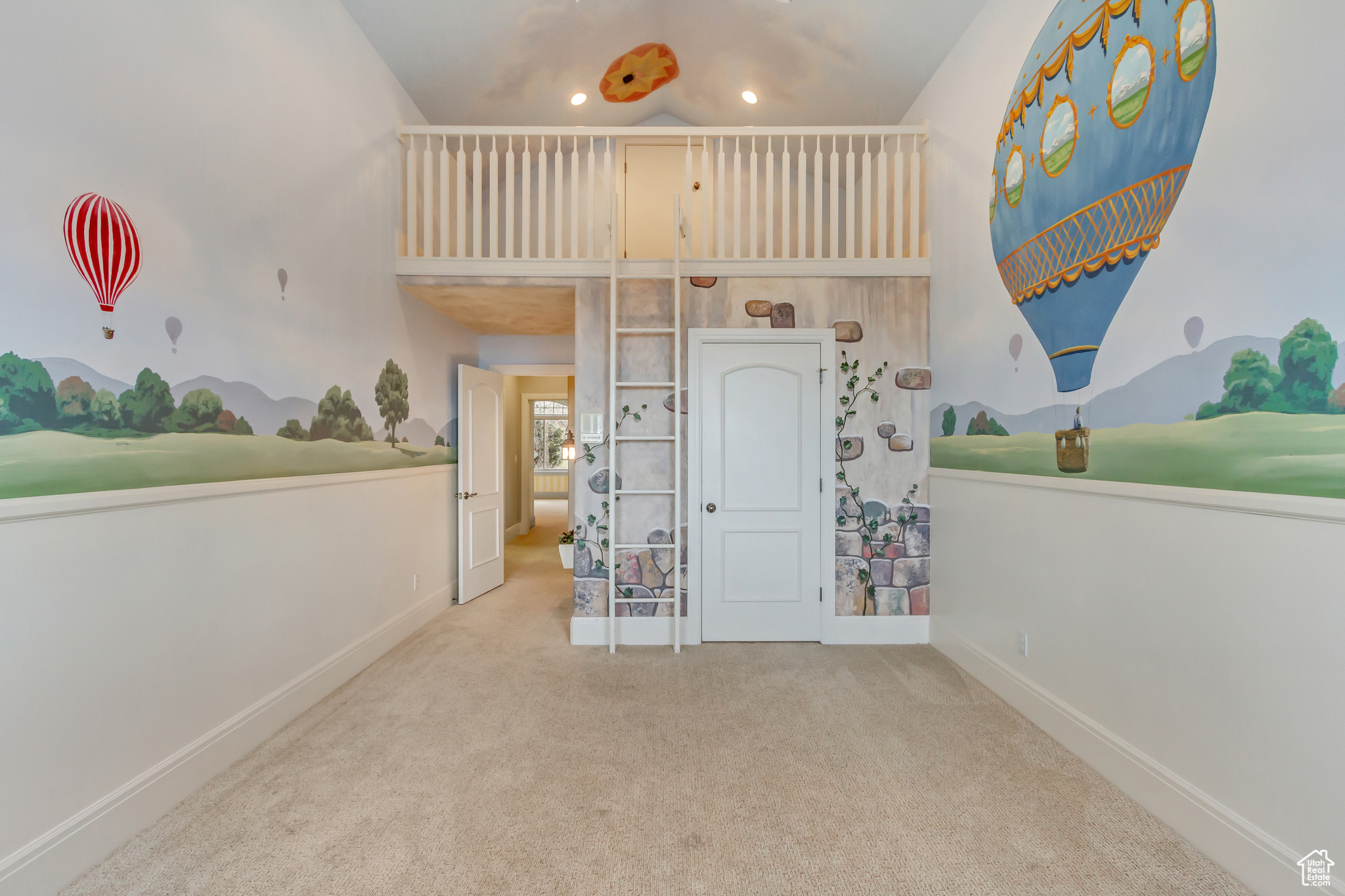 HOLLY VIEW ACRES - Residential